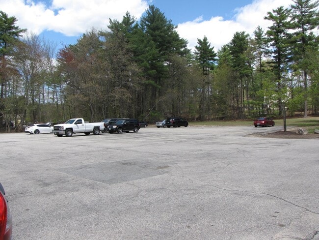 Building Photo - 1225 Bodwell Rd