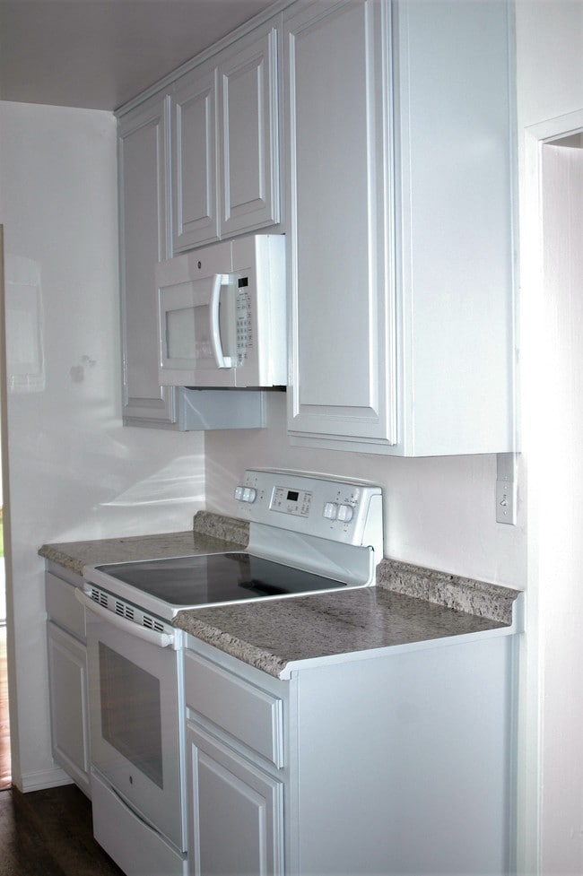 Foto del edificio - 2210 Grovemont St