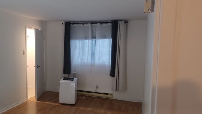 Building Photo - 23 Rue De La Soeur-Jeanne-Marie-Chavoin
