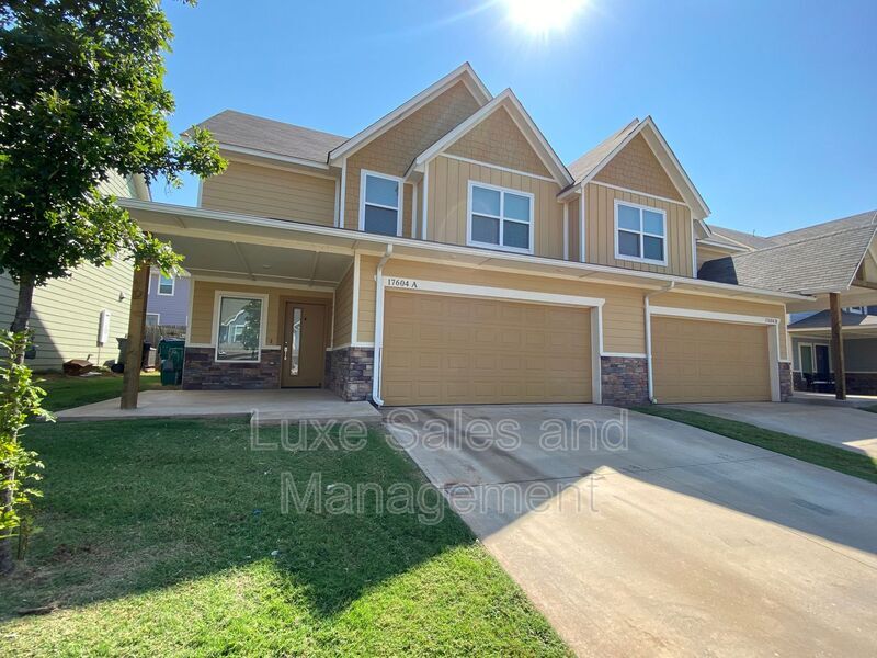 Primary Photo - 17604 Sunny Hollow Rd