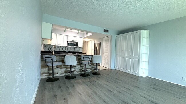 Foto del edificio - 1437 N Atlantic Ave