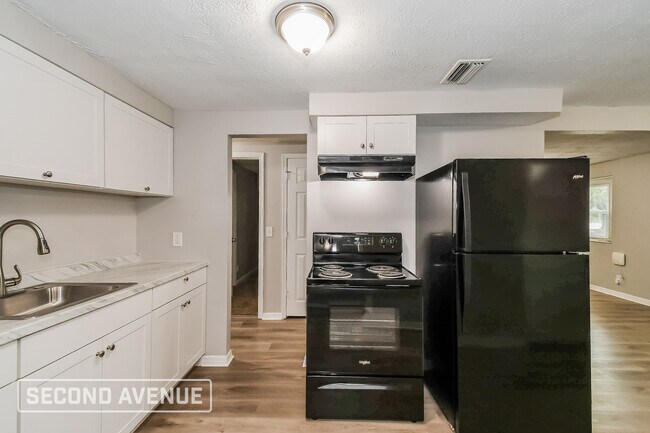 Foto del edificio - 2230 W 11th St