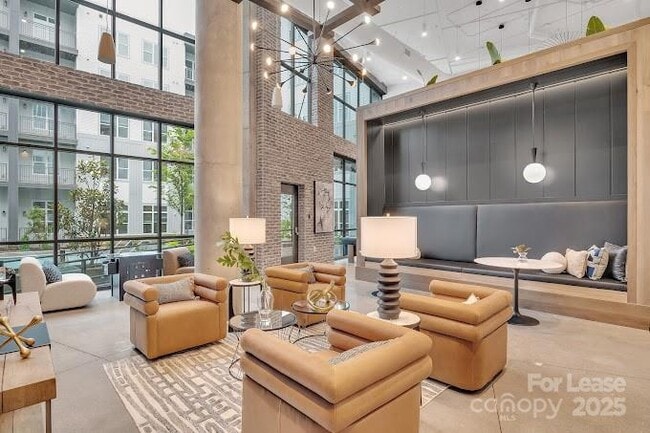 Building Photo - 2020 W Morehead St