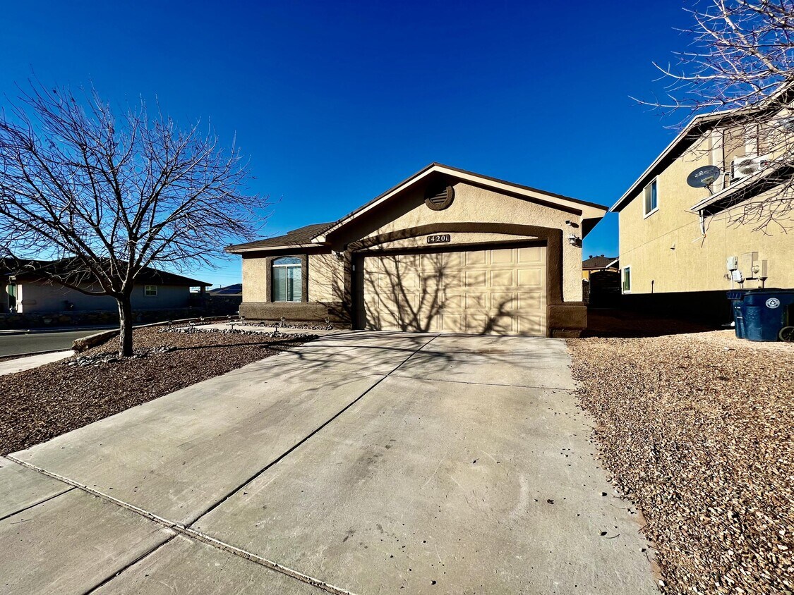 14201 Silver Point Ave, El Paso, TX 79938 House Rental in El Paso, TX