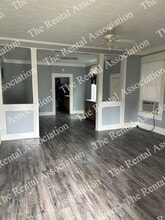 Building Photo - 212 S Bonner St