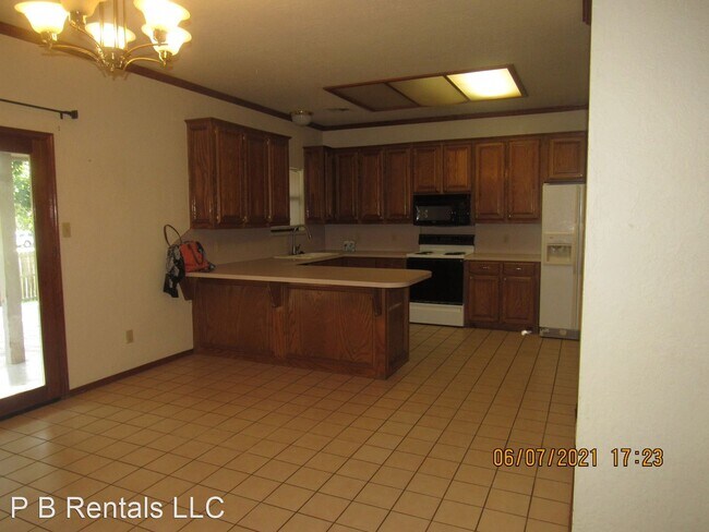 Building Photo - 3 br, 2 bath House - 116 NE 52nd Street