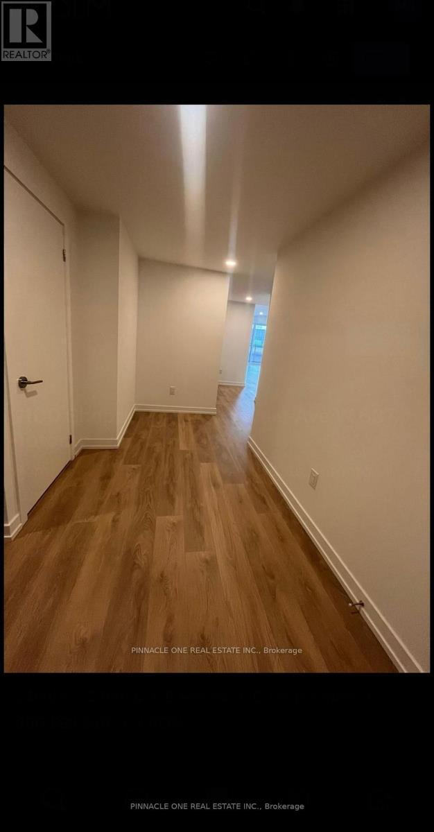 Photo du bâtiment - 1100 Sheppard Ave W