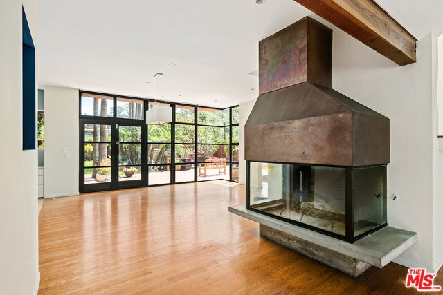 Foto del edificio - 314 Mesa Rd