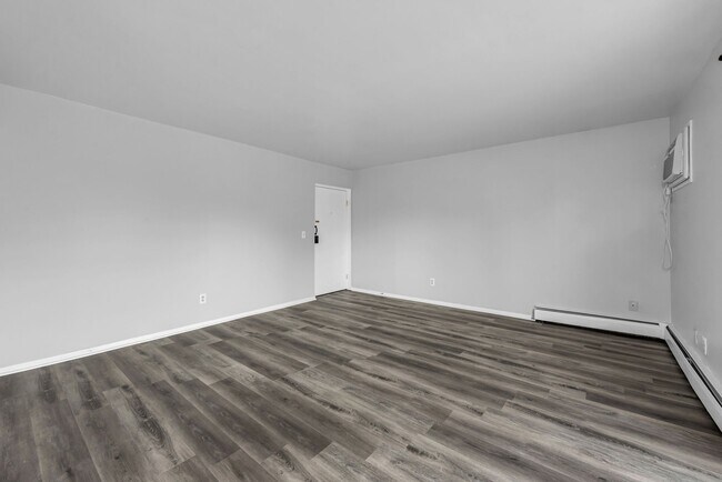 Foto del edificio - 930 Snider Rd