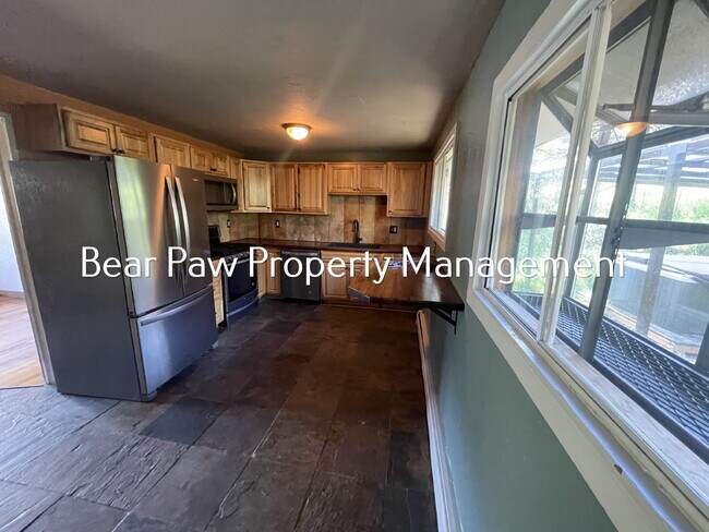 Foto del edificio - Cute upper level duplex in Kittredge!!