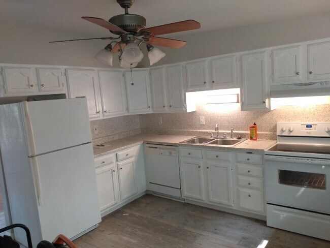 Large Kitchen - 41 Delores Dr