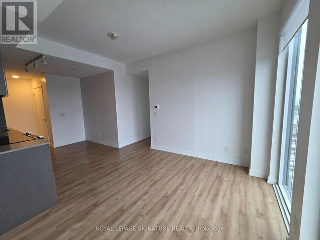 Building Photo - 135 E Liberty St