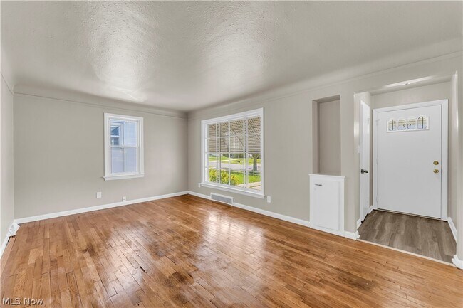 Foto del edificio - 14205 Corridon Ave