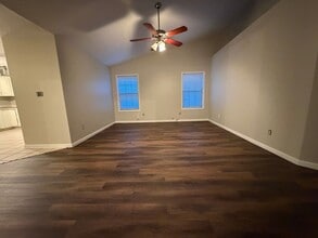 Building Photo - 2412 Prescott Ln