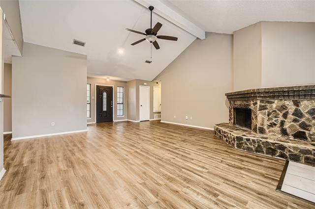 Building Photo - 803 Bentle Ct