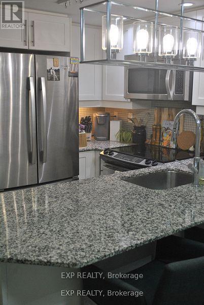 Building Photo - 65 E Liberty St