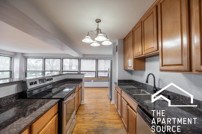 Foto del edificio - 4180 N Marine Dr