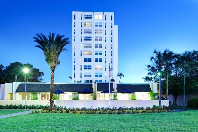 Foto del edificio - Serenity Towers on the St. Johns