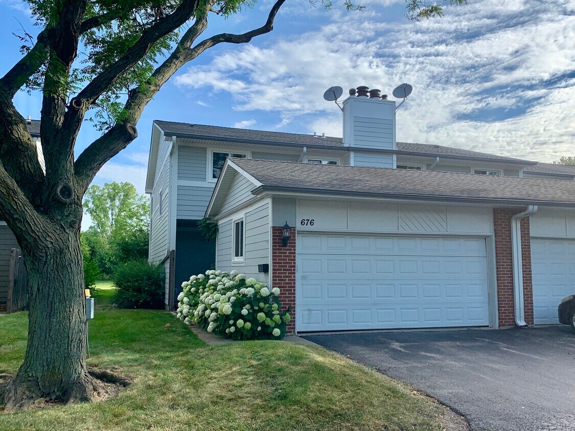 Foto principal - 676 Mallard Ln
