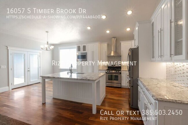 Foto del edificio - 16057 Timber Brook Dr E