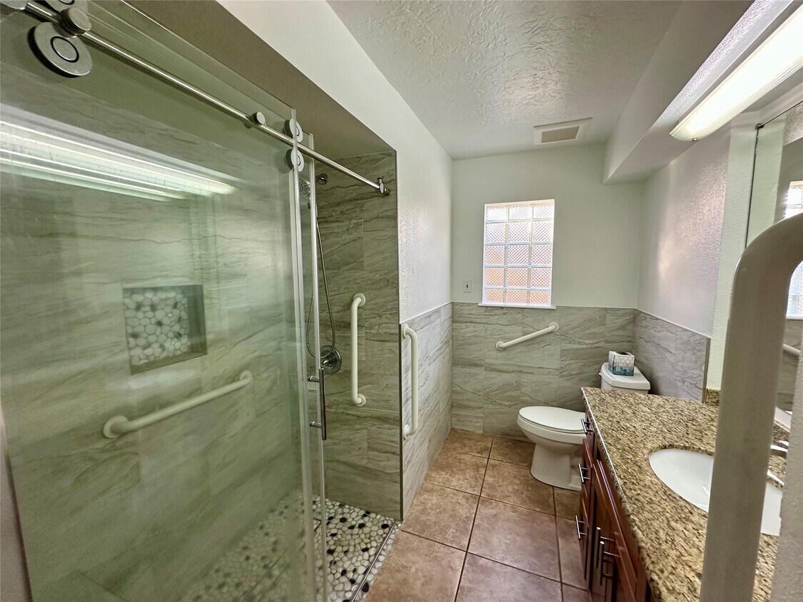 Foto principal - 3010 Pine St