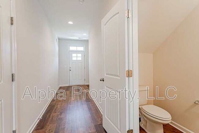Foto del edificio - 409 Wards Creek Way
