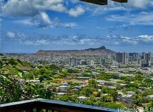 Building Photo - 2445 Makiki Heights Dr