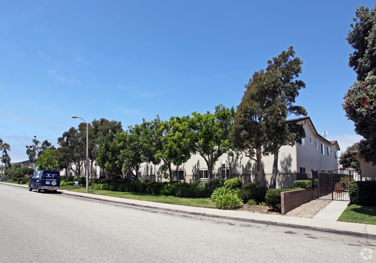 5009 Nautilus St, Oxnard, CA 93035 Apartments in Oxnard, CA