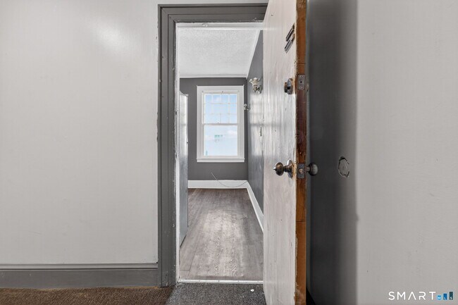 Foto del edificio - 187 Whitney St