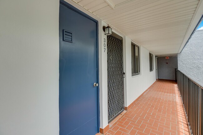 Building Photo - 4284 Deste Ct
