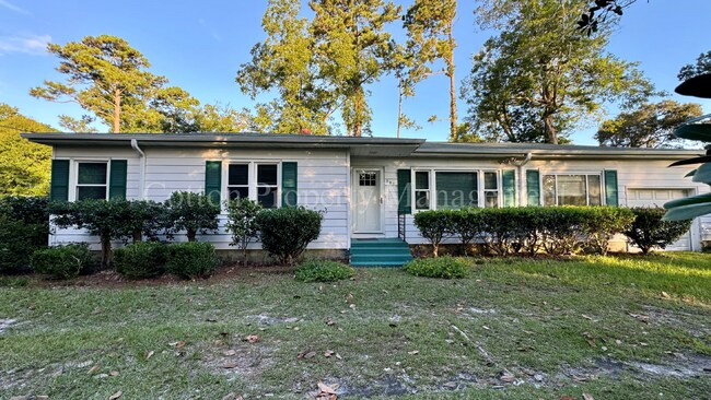 Building Photo - 3 BD/1 BA Ranch located on Rogersville Rd ...