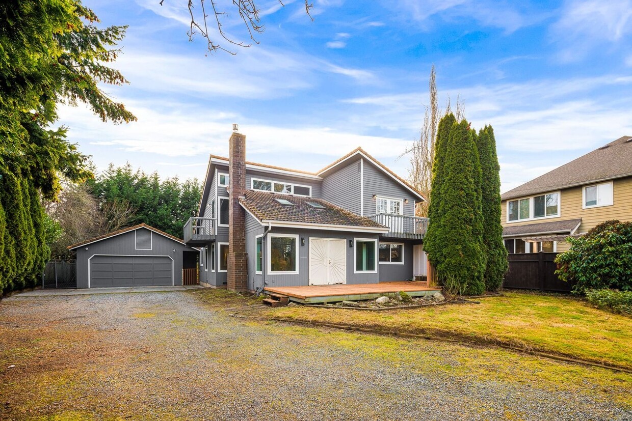 Foto principal - Wonderful 3BD Finn Hill Home in Kirkland w...