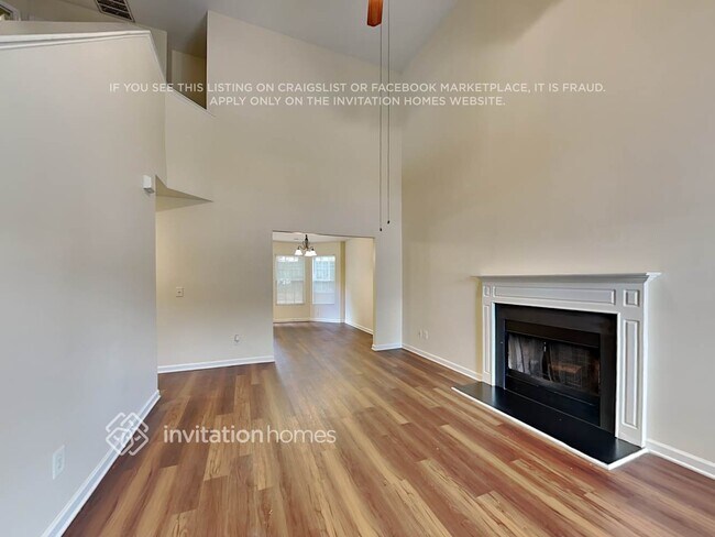 Building Photo - 3750 Burtons Barn St