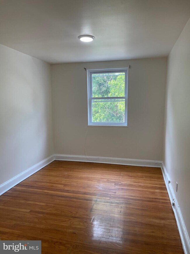 Foto del edificio - 429 E 35th St
