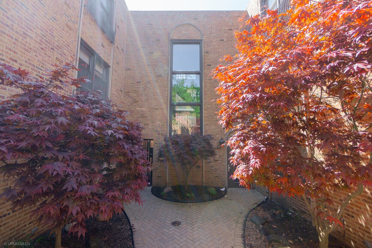 Foto principal - 455 W Grant Pl