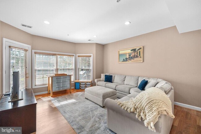 Foto del edificio - 5187 Brawner Pl