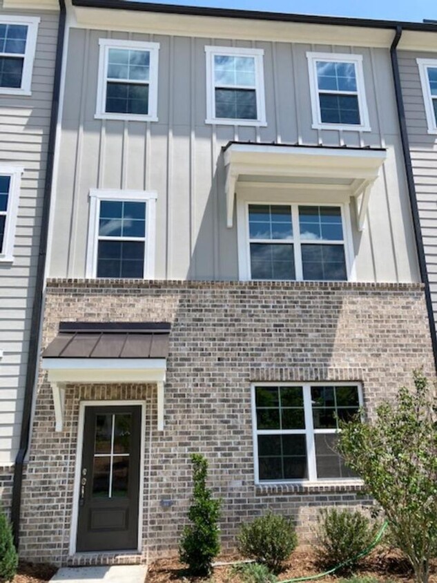 Primary Photo - 543 Bistle Drive - Bev Roberts Rentals and...