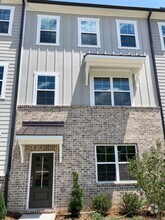 Building Photo - 543 Bistre Dr