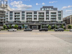 Building Photo - 621-621 Sheppard Ave E