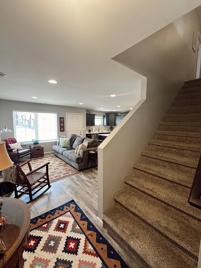 Building Photo - 3368 6th Way E