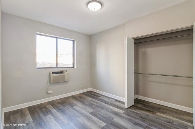 Foto del edificio - 1430 N Dearborn Pkwy