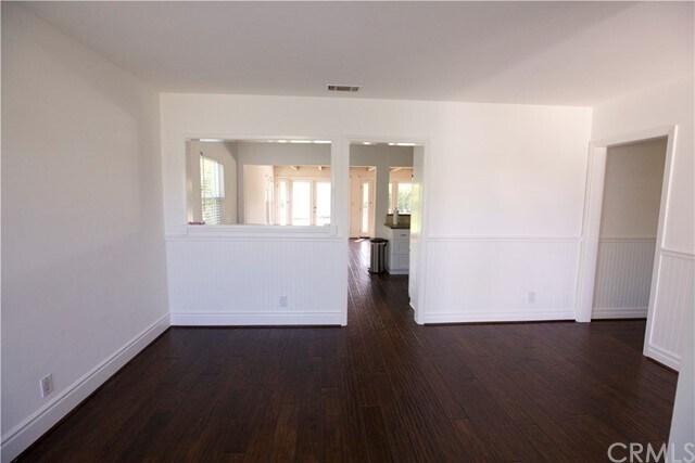 Building Photo - 367 Magnolia St