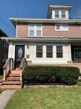Building Photo - 223 N Hellertown Ave