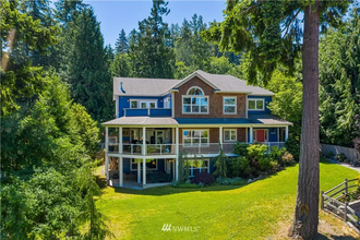 Building Photo - 4618 Lakeway Dr