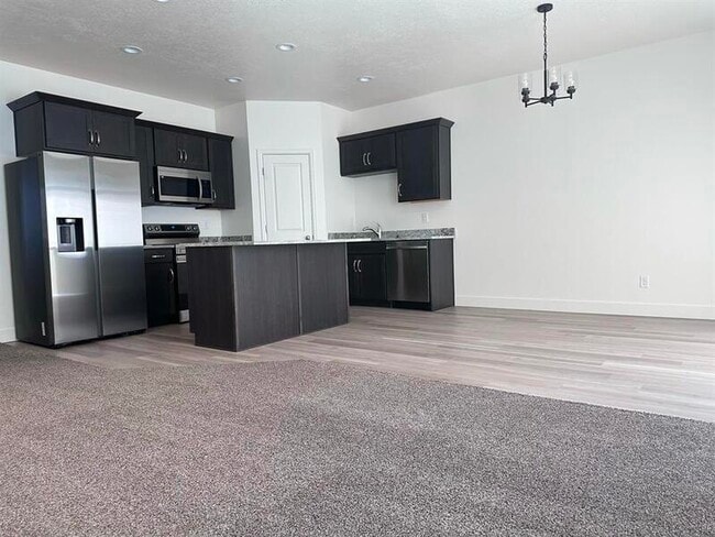 Foto del edificio - 250 1200 S