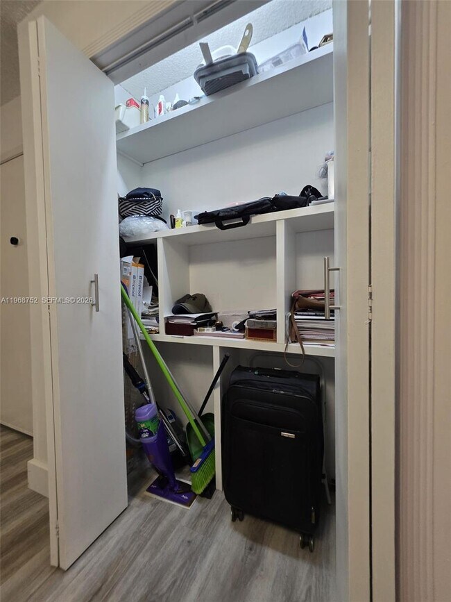 Foto del edificio - 506 NW 87th Ave