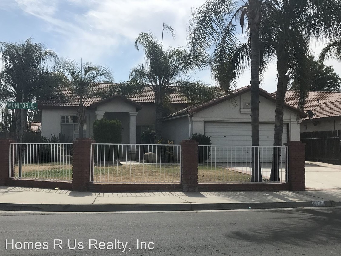 Primary Photo - 3 br, 2 bath House - 6200 Monitor St