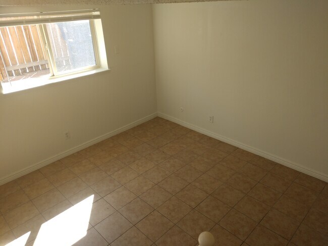 Building Photo - 5711 W 92nd Ave