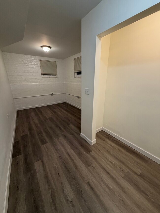 Foto del edificio - 3414 N Ridgeway Ave