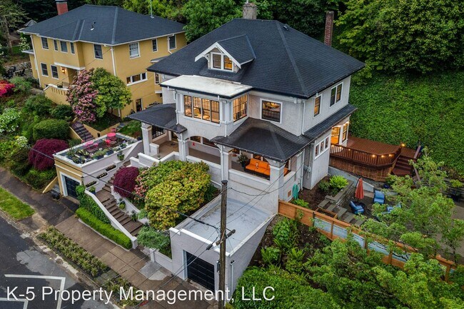 Building Photo - 5 br, 3.5 bath House - 2850 NW Westover Rd